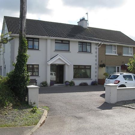 Johnny B'S B&B Ballybofey Exterior photo